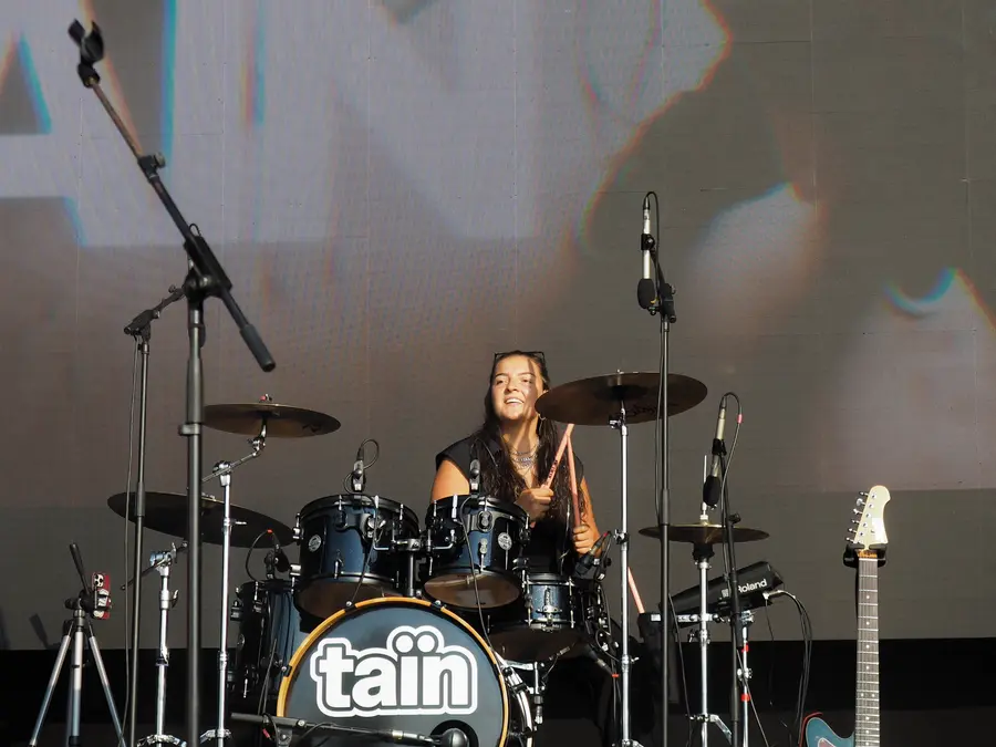 Sira Goyanes tocando en directo — foto 6