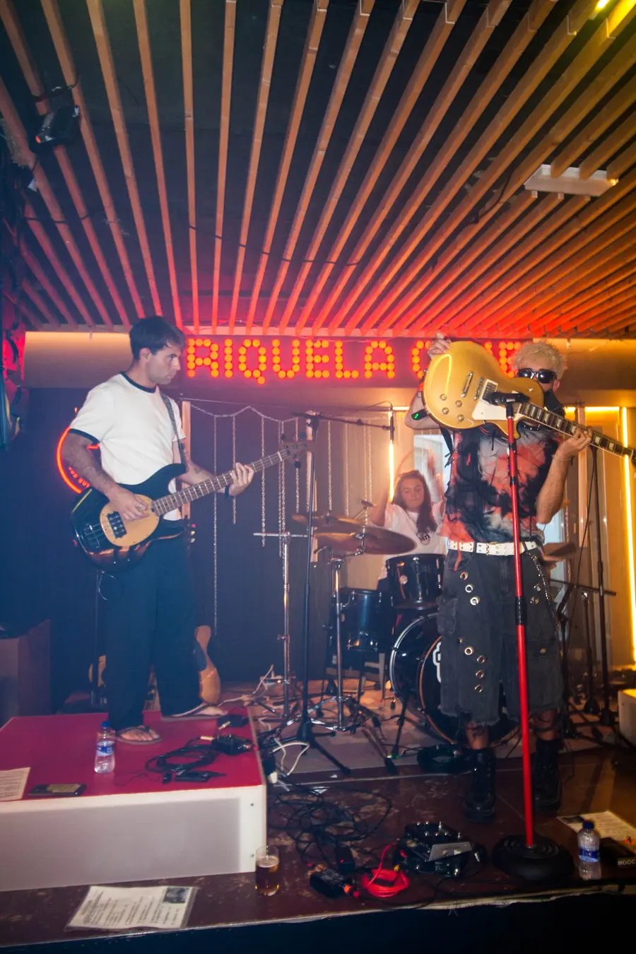 Sira Goyanes tocando en directo — foto 16